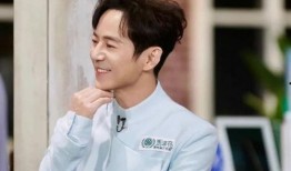 何炅和易烊千玺最新爆料,揭秘娱乐圈幕后故事与青春回忆